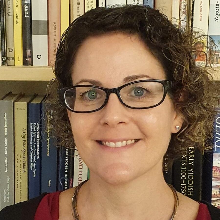 Portrait photo of Dr. Aya Elyda